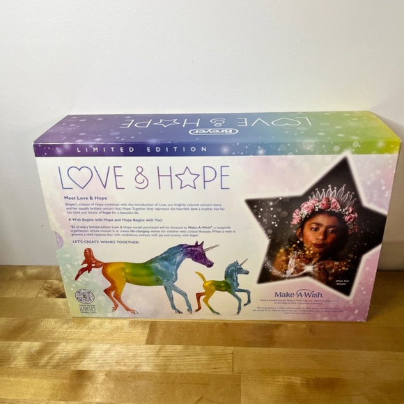 Breyer Horses Freedom Series – Love & Hope Unicorn Set Make a wish #62124 - Picture 9 of 15